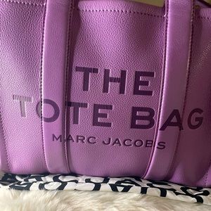 Marc Jacobs Tote size medium